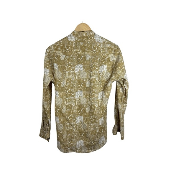 Clubstone Men’s Abstract Button Collar Shirt in Beige/White Size L - Picture 8 of 8